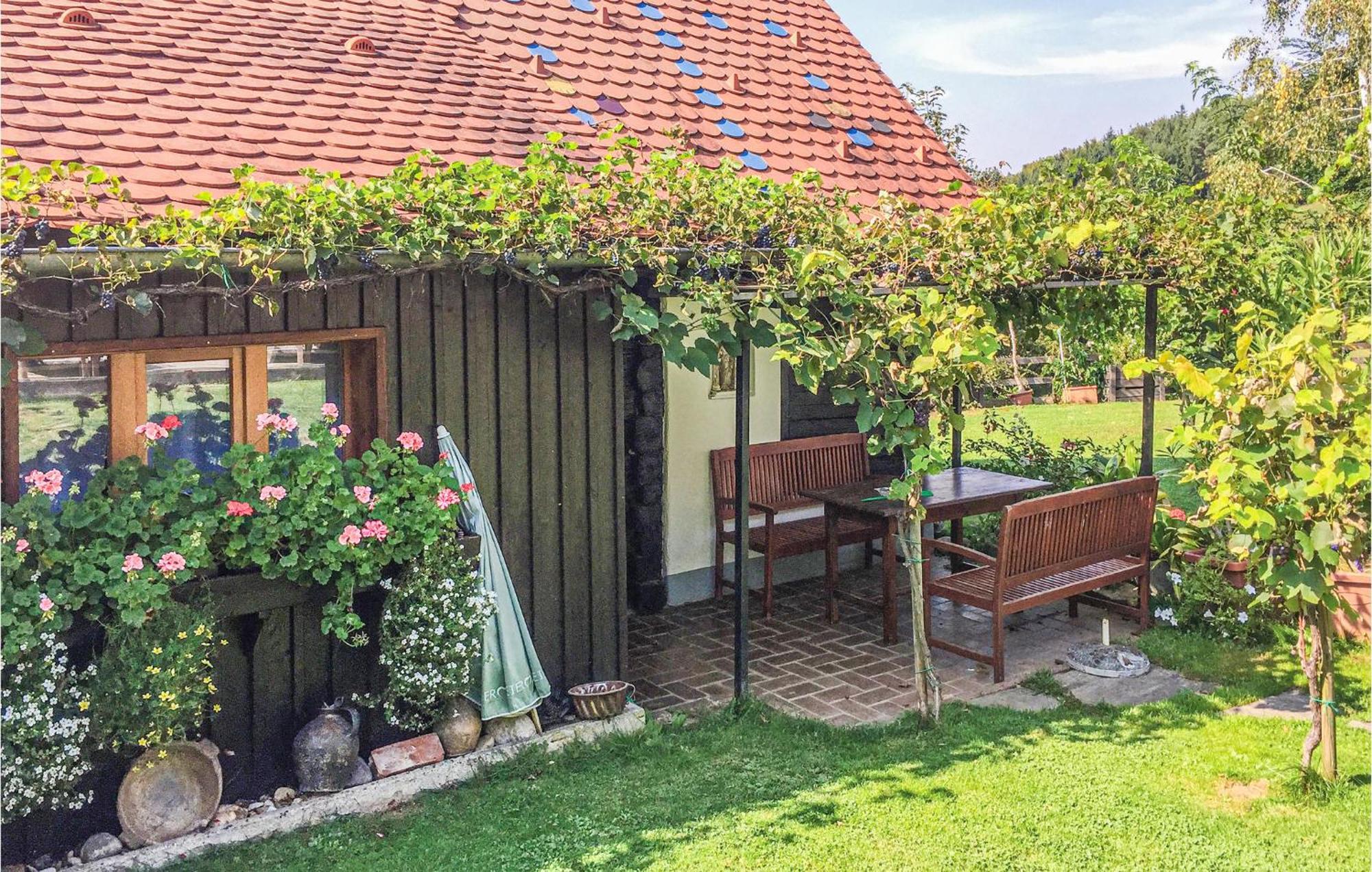 Ferienhaus In Großklein Exteriör bild